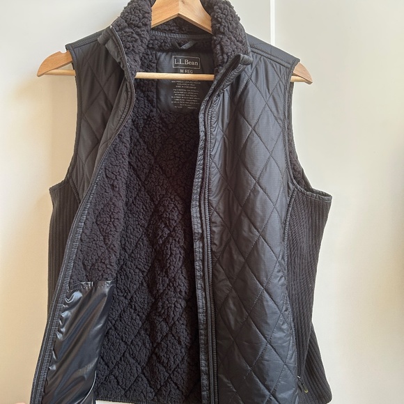 LL Bean Black Vest - Picture 4 of 6